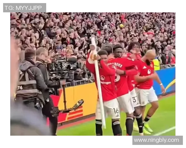 香港足球明星精彩进球回放集锦展现球场风采与激情瞬间